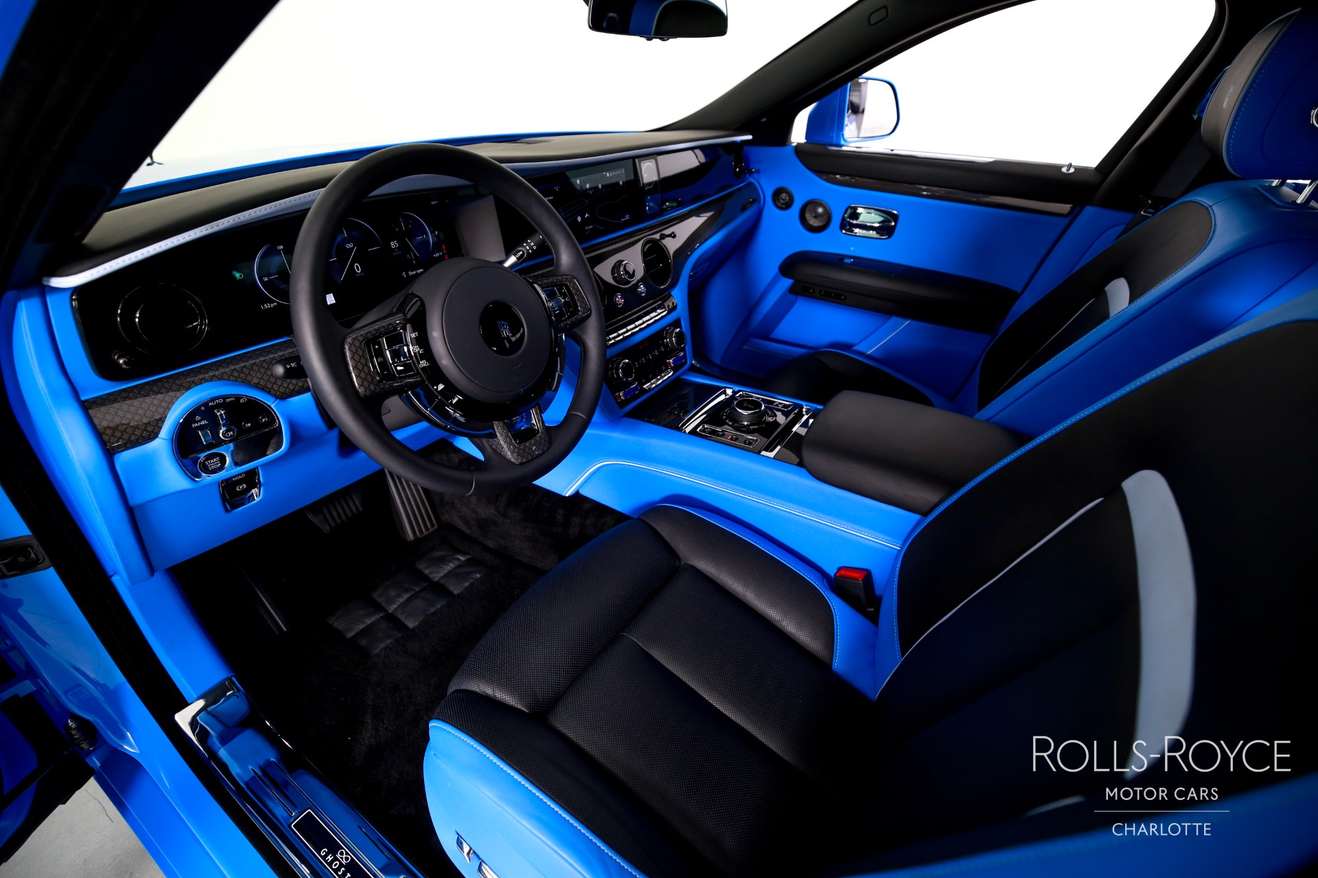 2025 Rolls Royce Ghost Black Badge photo 4