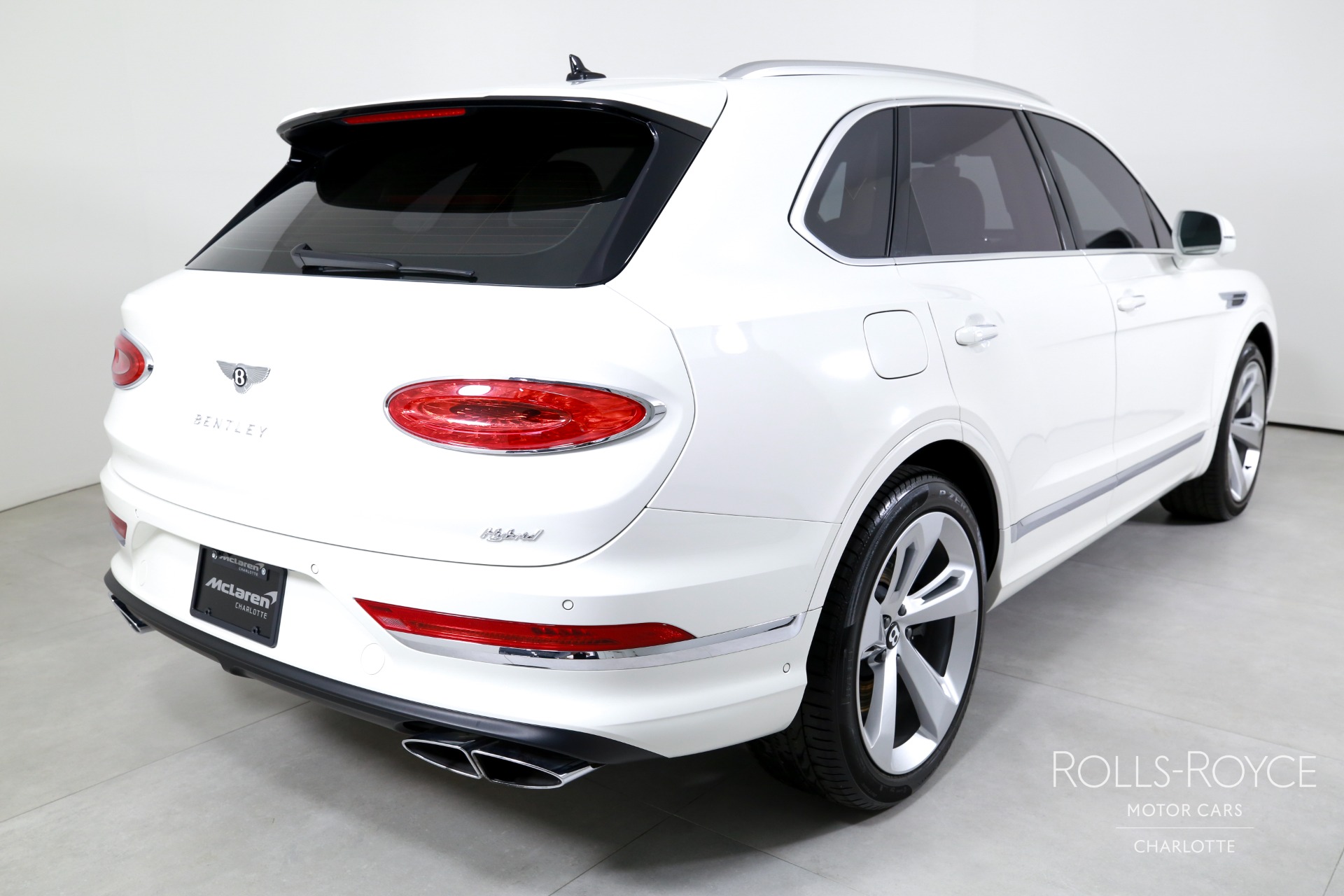 2023 Bentley Bentayga Hybrid Base photo 8