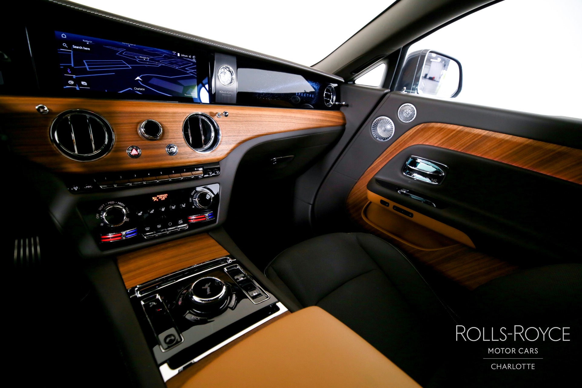 2025 Rolls Royce Spectre photo 16