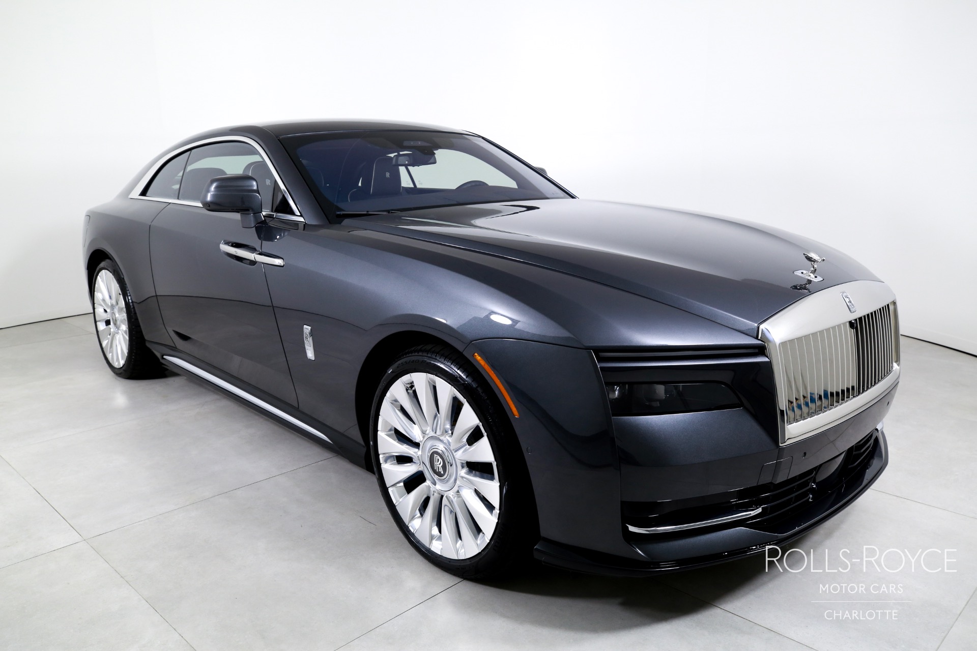 2025 Rolls Royce Spectre photo 6