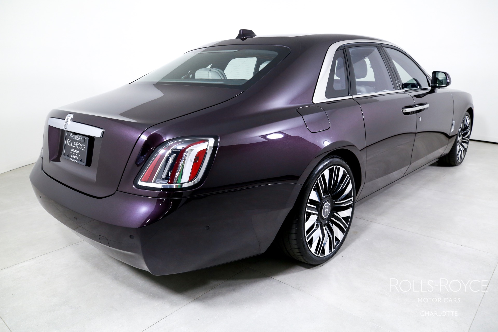 2025 Rolls Royce Ghost RR photo 2