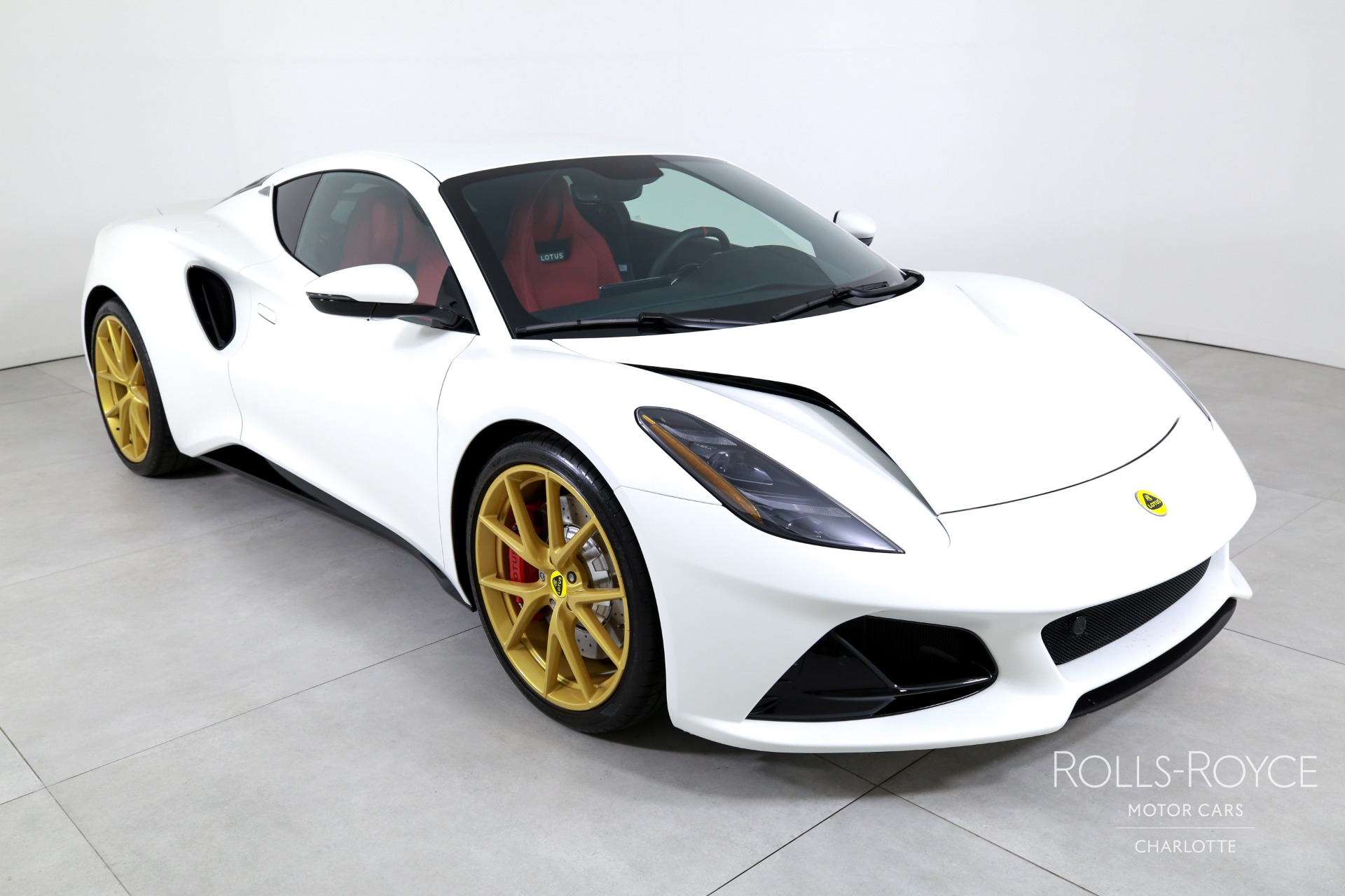 2024 Lotus Emira First Edition photo 3