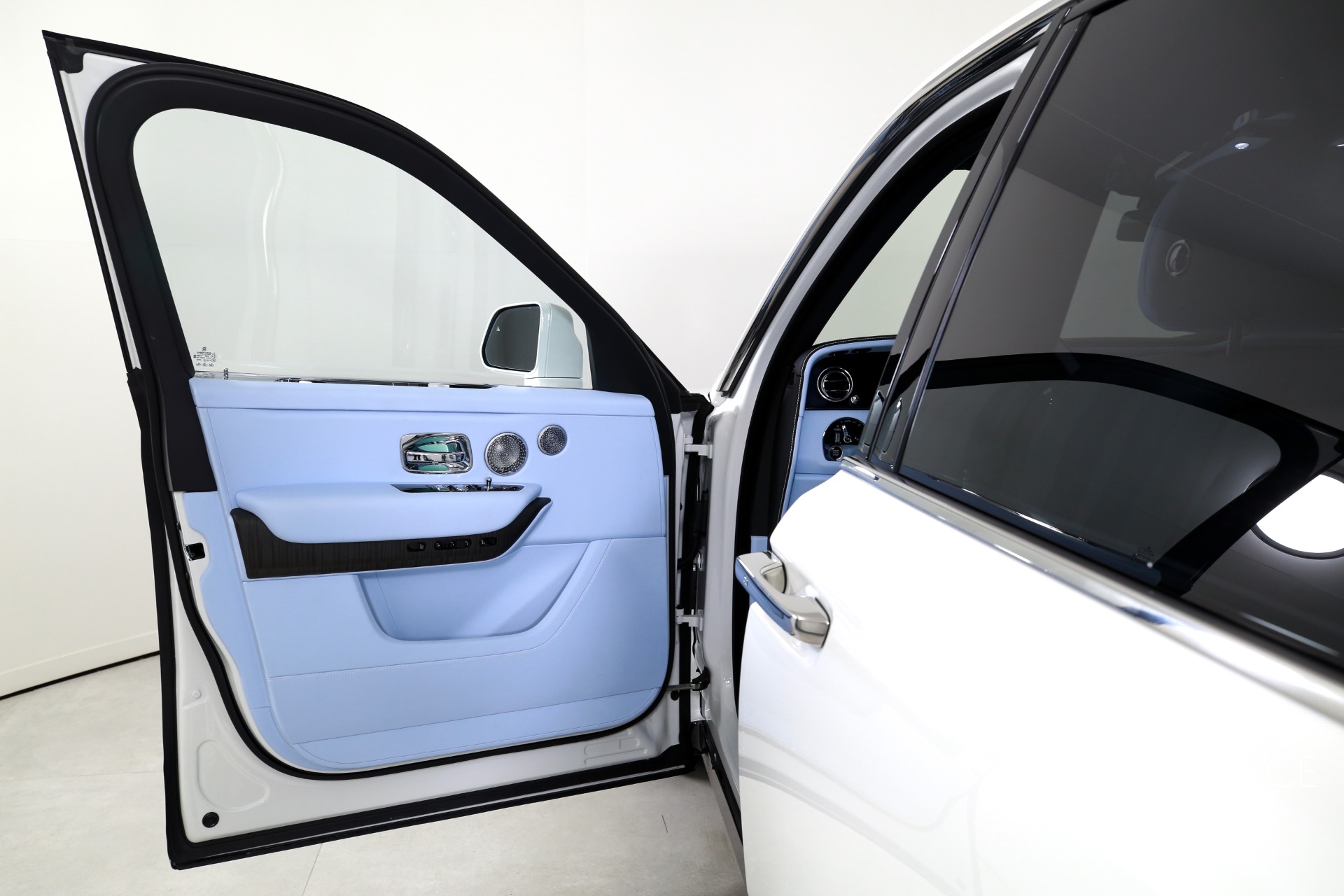 2026 Rolls Royce Cullinan RR photo 10