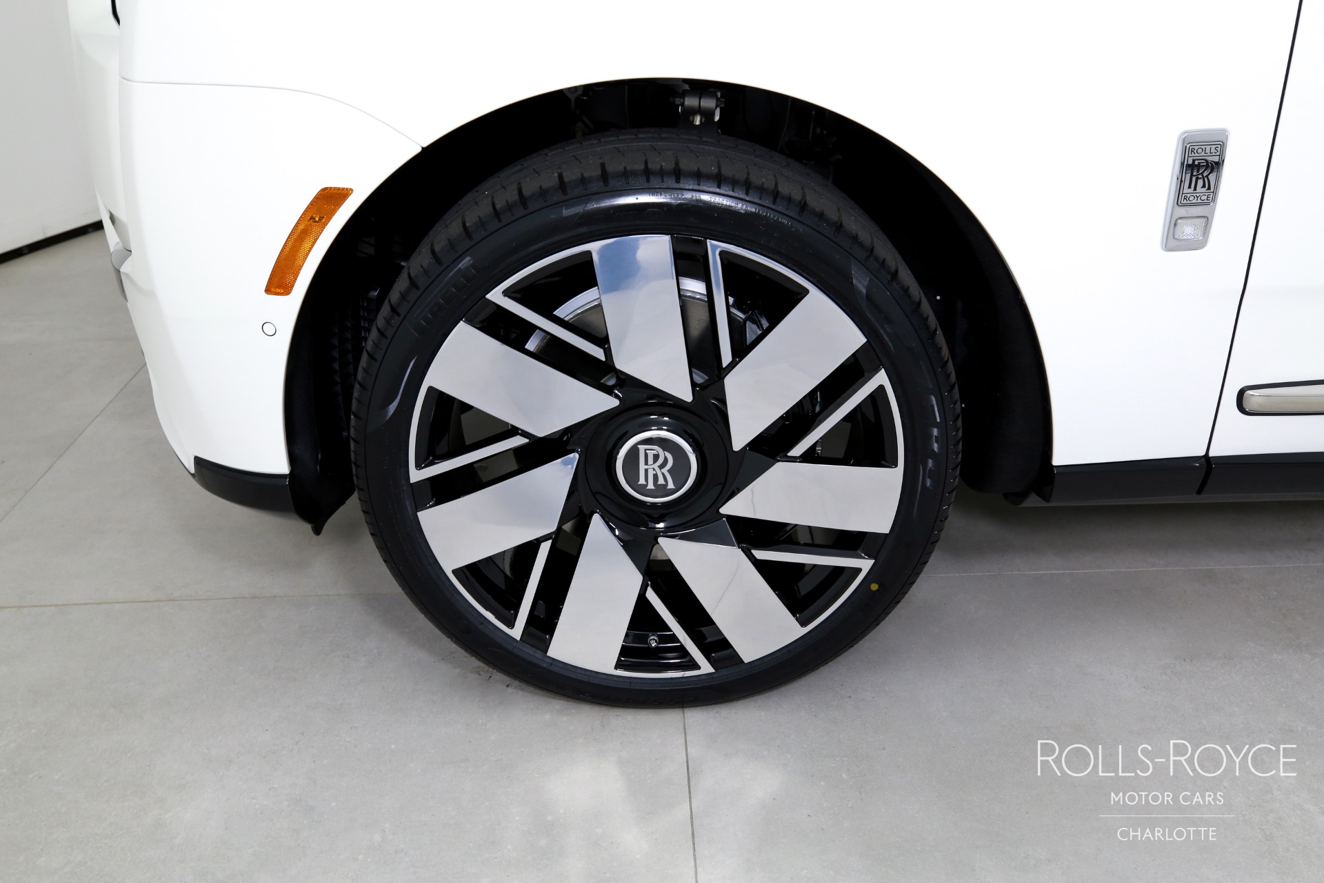 2026 Rolls Royce Cullinan RR photo 36