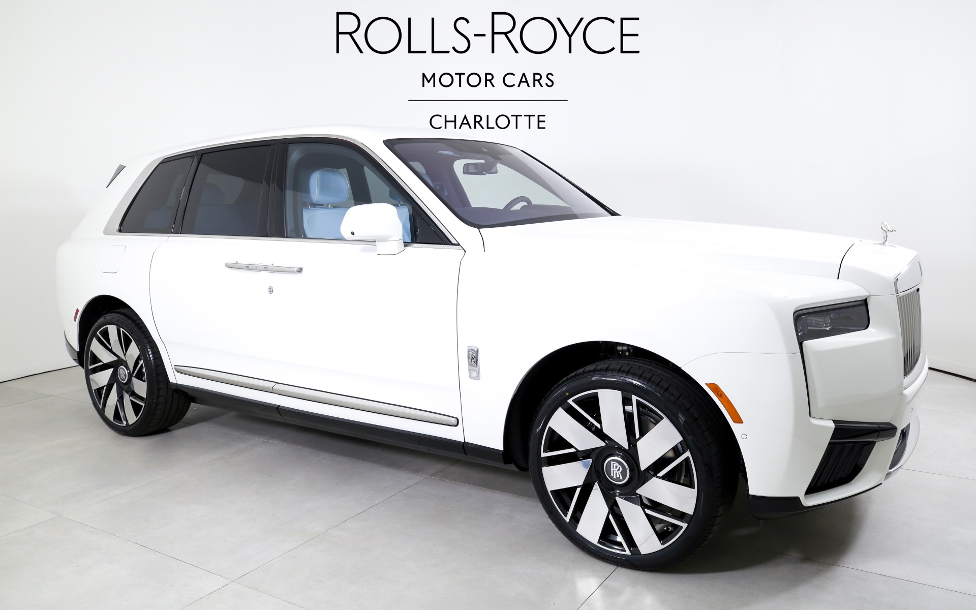 2026 Rolls Royce Cullinan RR photo 4