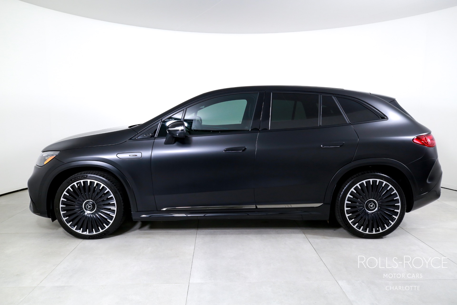 2024 Mercedes Benz EQE SUV AMG 4MATIC photo 2