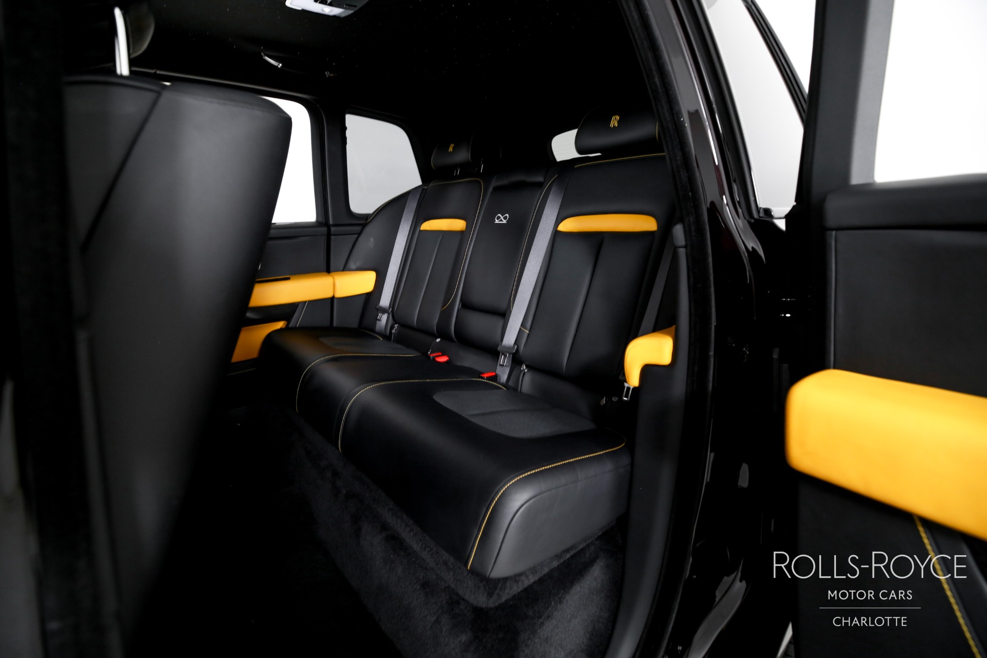 2023 Rolls-Royce Cullinan Black Badge - Photo 20