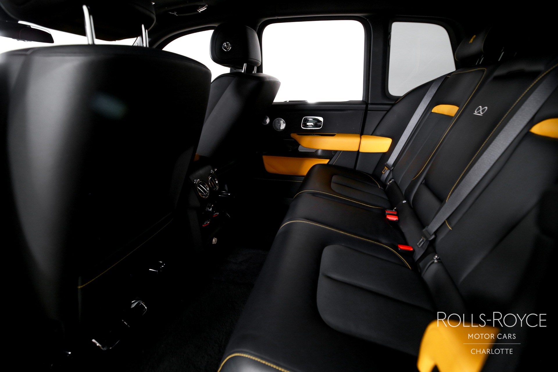 2023 Rolls-Royce Cullinan Black Badge - Photo 21