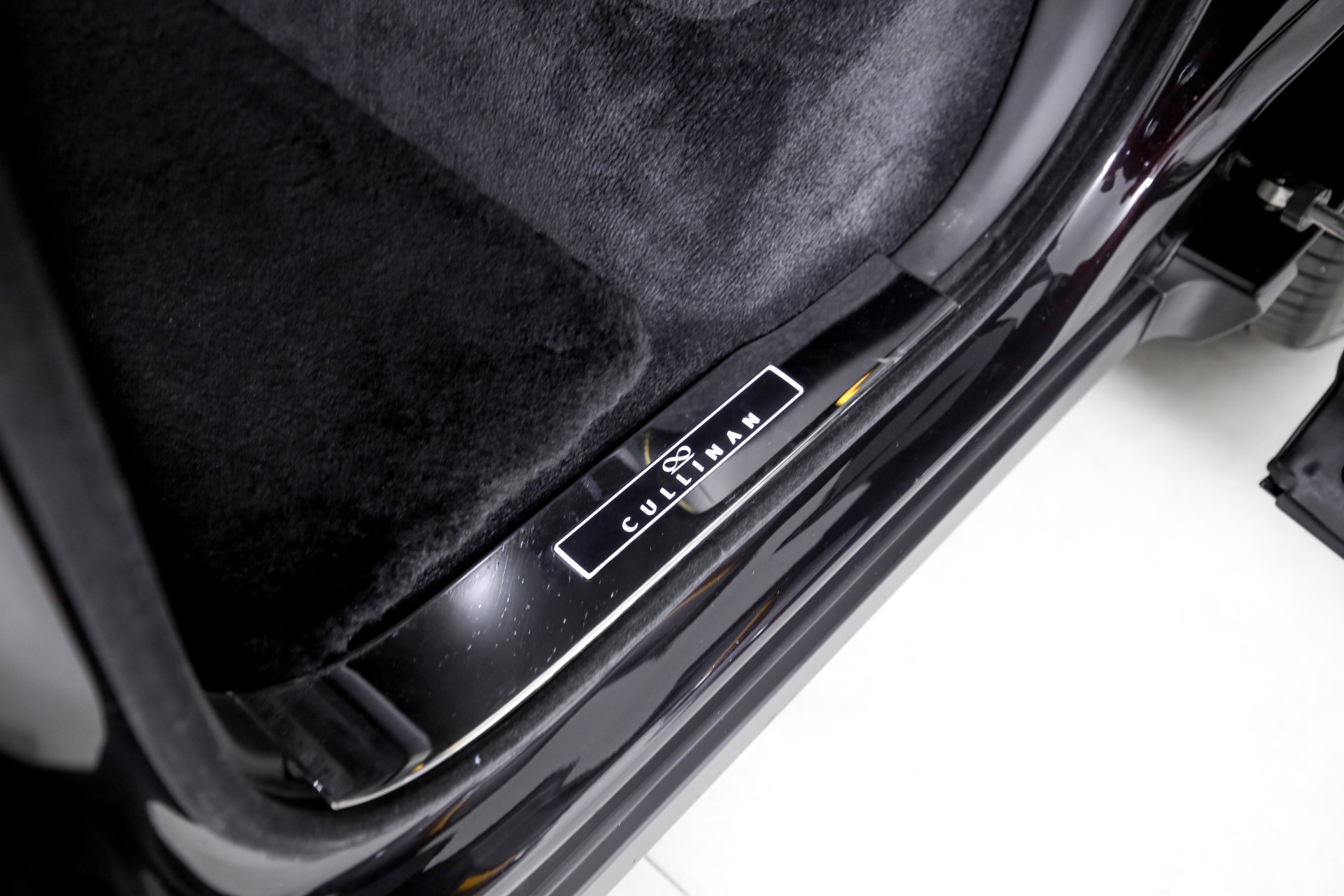 2023 Rolls-Royce Cullinan Black Badge - Photo 23