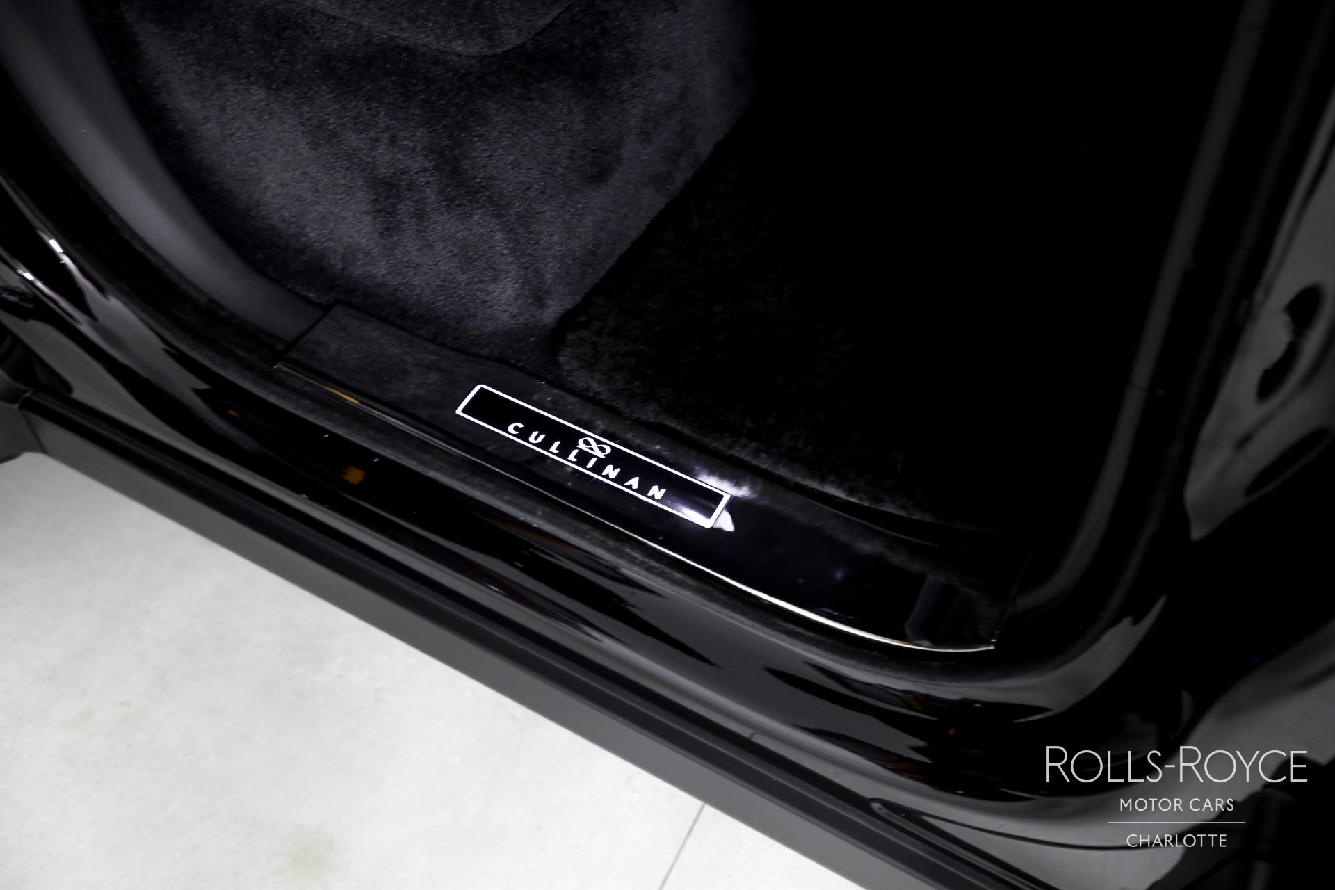 2023 Rolls-Royce Cullinan Black Badge - Photo 31