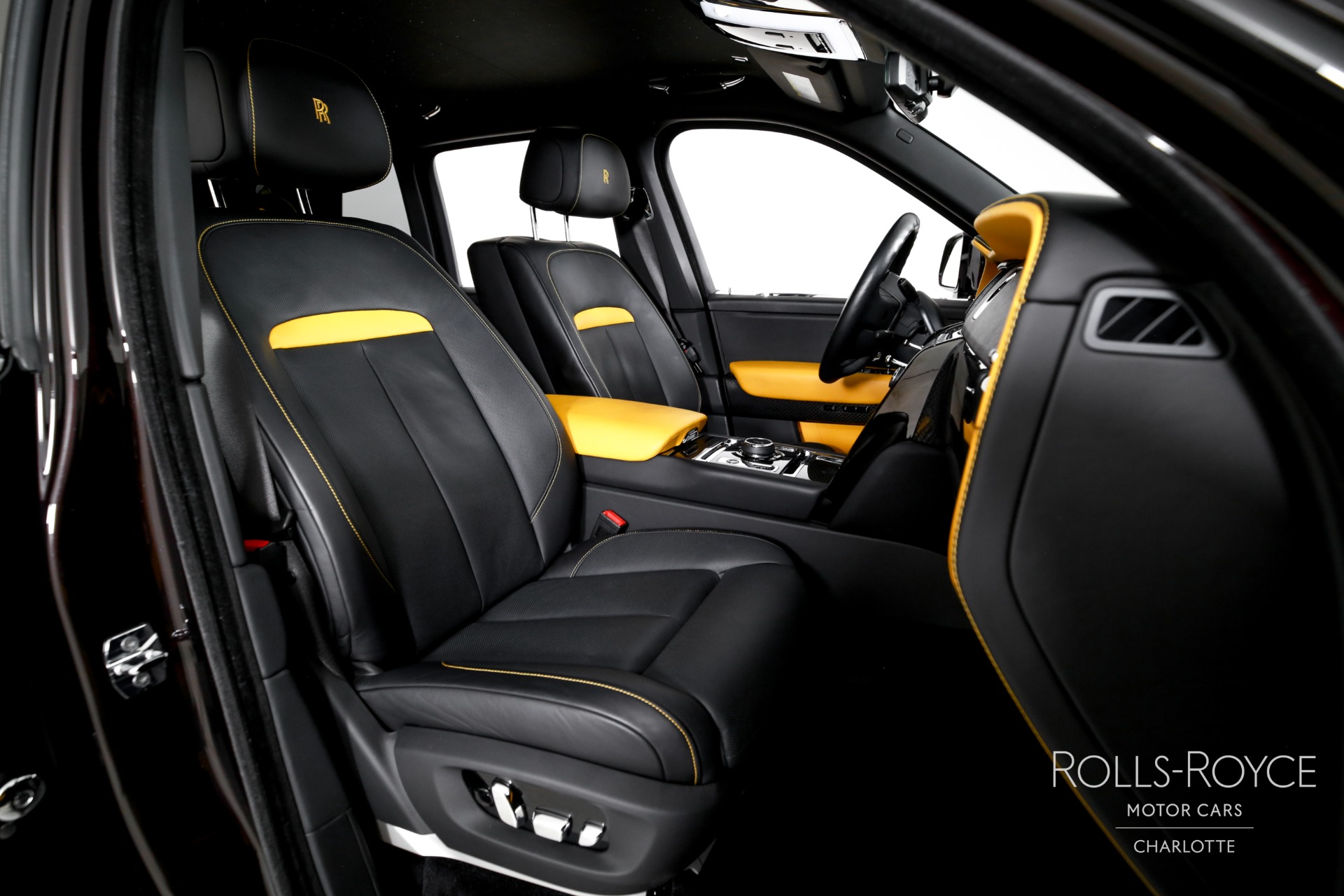 2023 Rolls-Royce Cullinan Black Badge - Photo 33