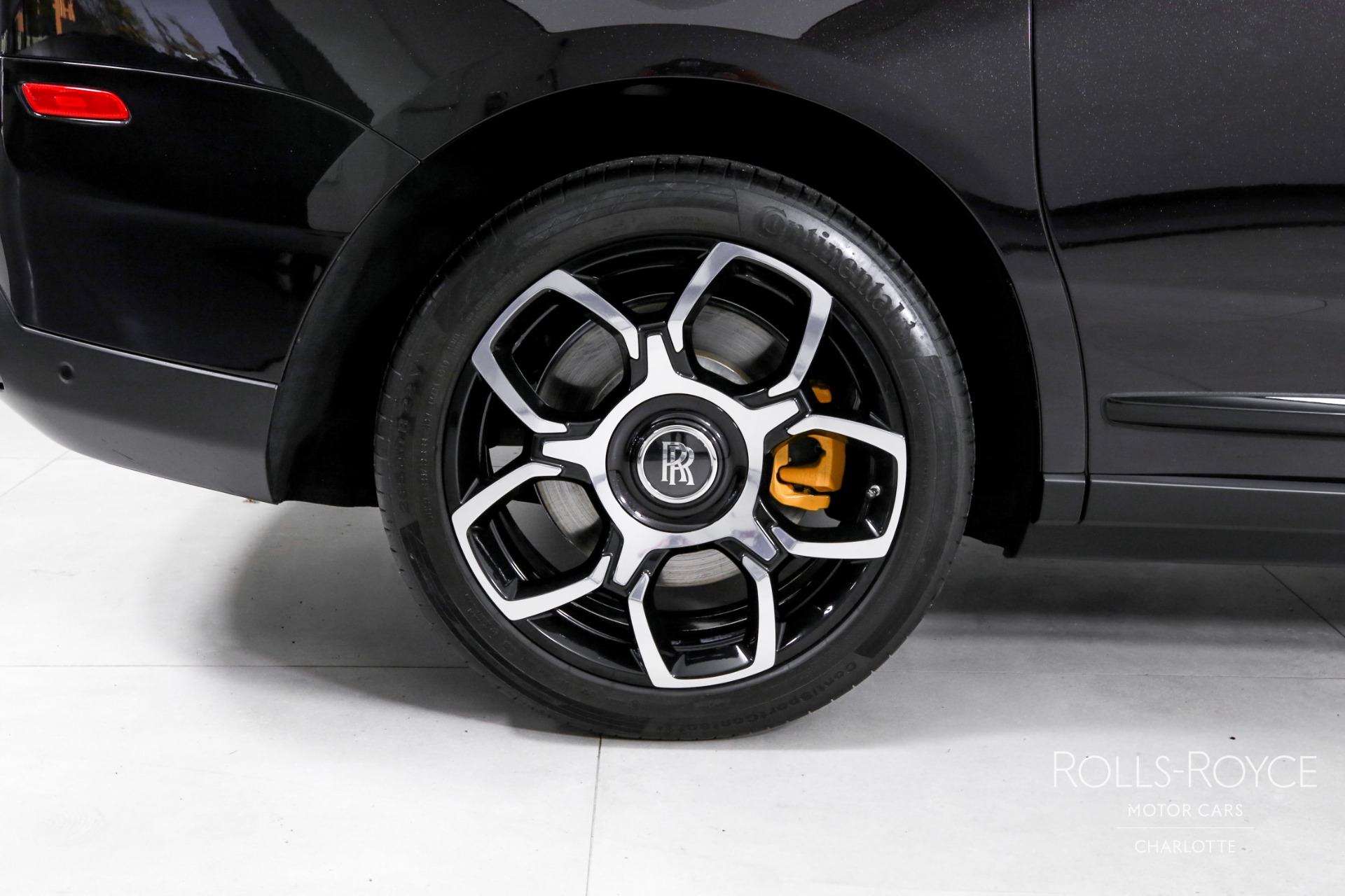 2023 Rolls-Royce Cullinan Black Badge - Photo 37