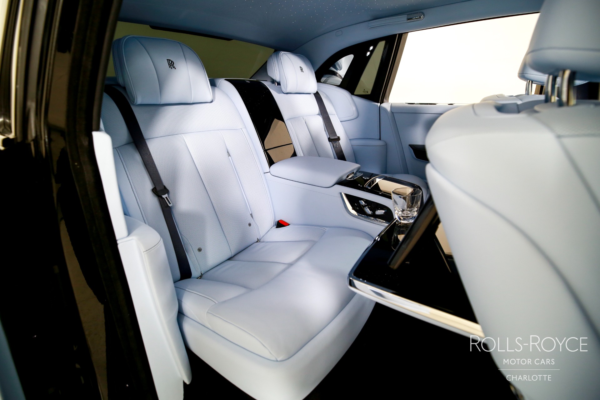 2026 Rolls-Royce Phantom Base - Photo 29