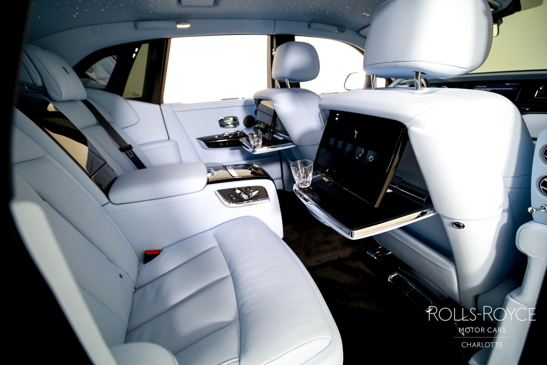 2026 Rolls-Royce Phantom Base - Photo 30
