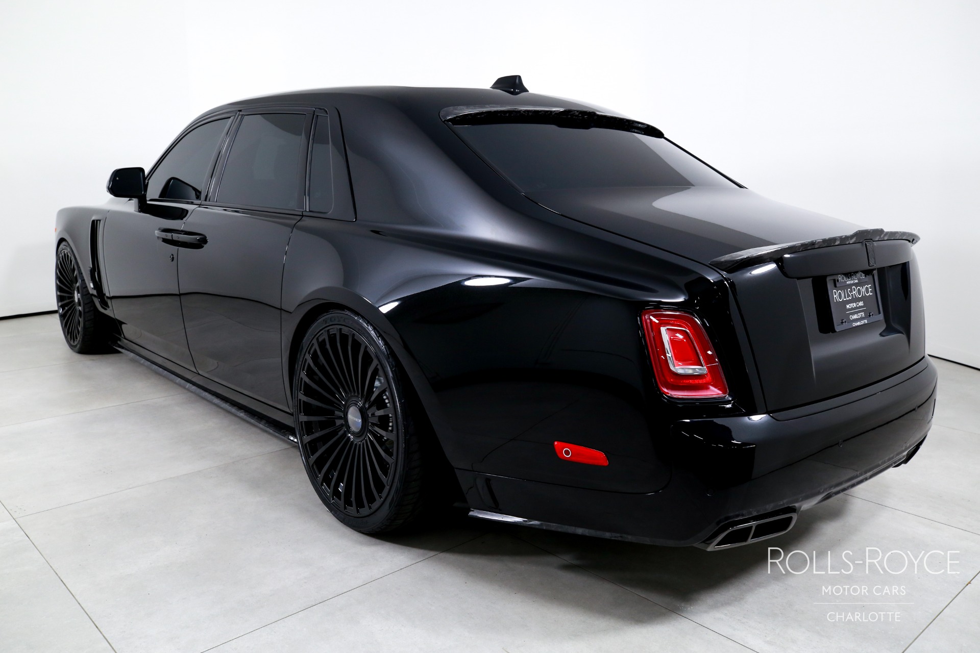 2026 Rolls-Royce Phantom Base - Photo 8