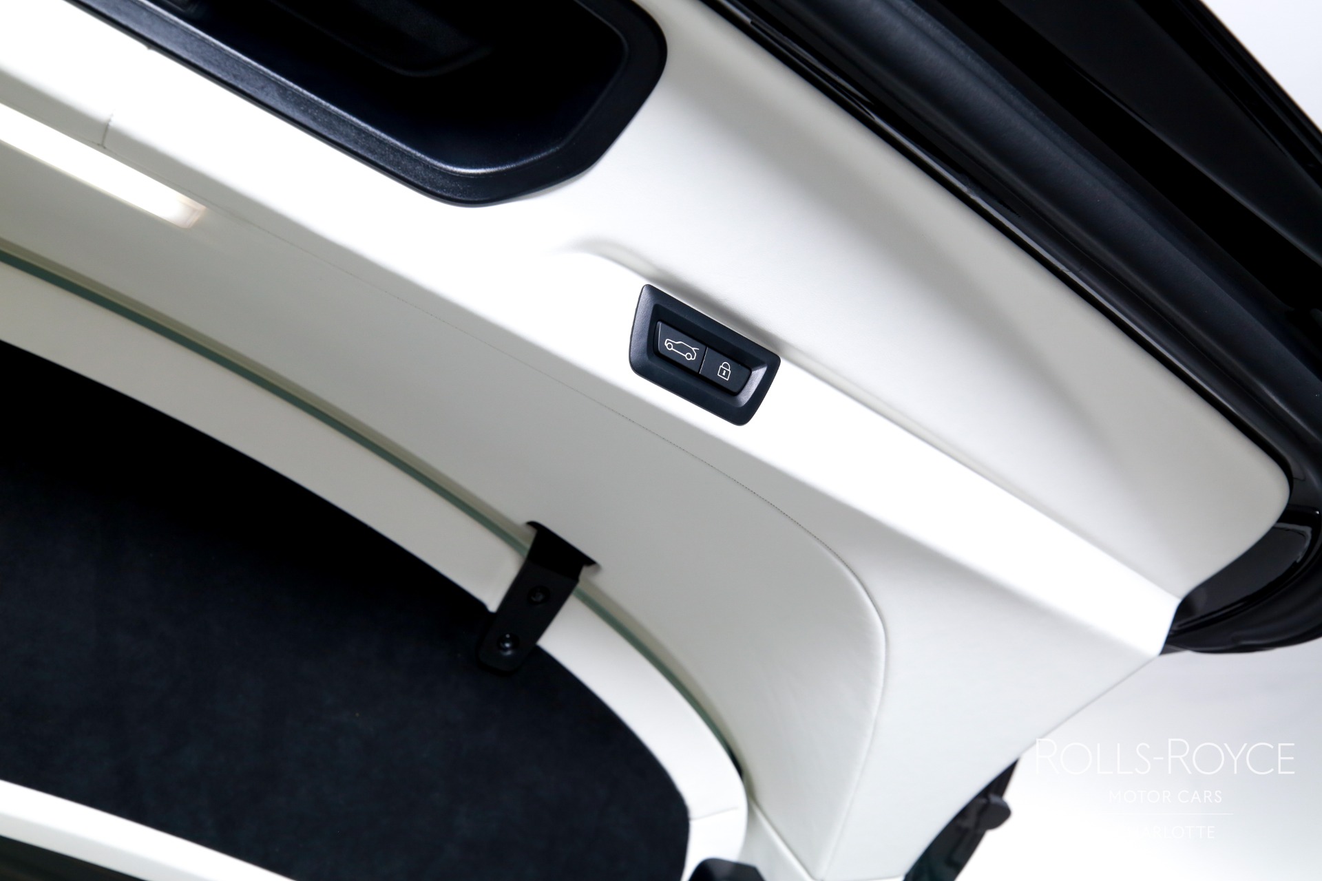 2026 Rolls-Royce Cullinan Base - Photo 28